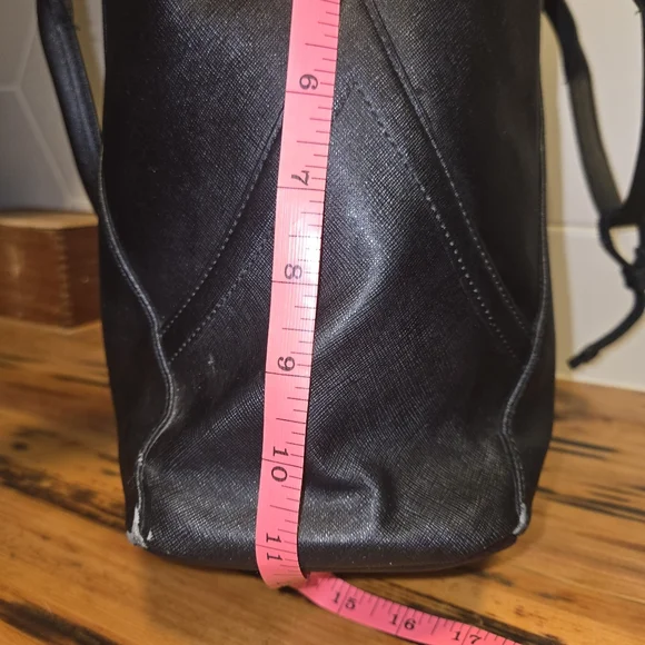 Lululemon All Day Tote (Mini)Black - Picture 12 of 16